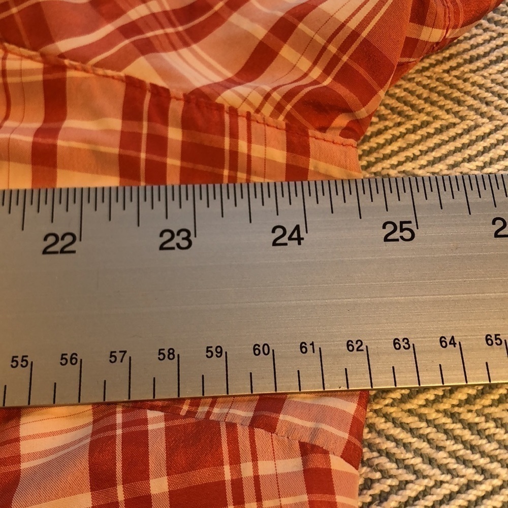 EDDIE  BAUER  2XL short sleeve Vented sides Pockets Bust Darts shirt. Cooling. - Picture 9 of 15